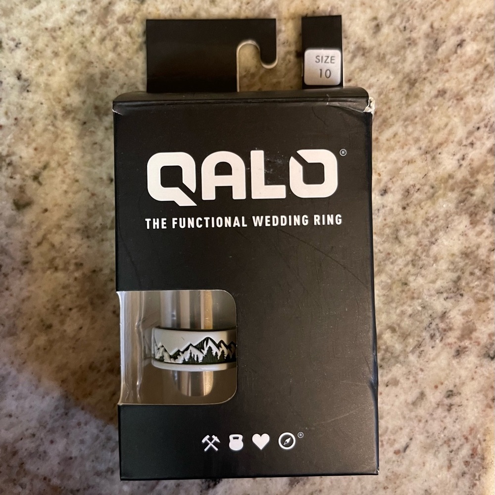 Qalo Men’s Silicone Ring